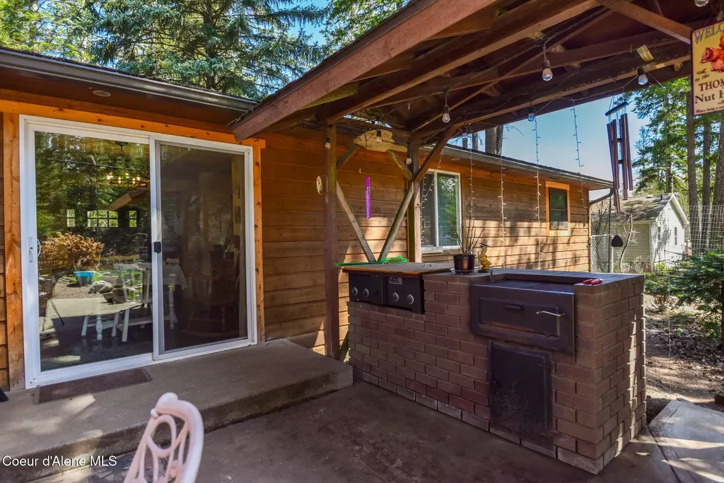 16232 E 1st Street Bayview ID 83803