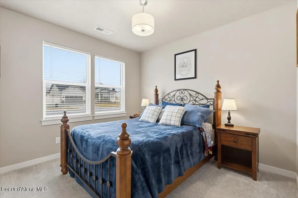 660 E Ripatti Way Hayden ID 83835