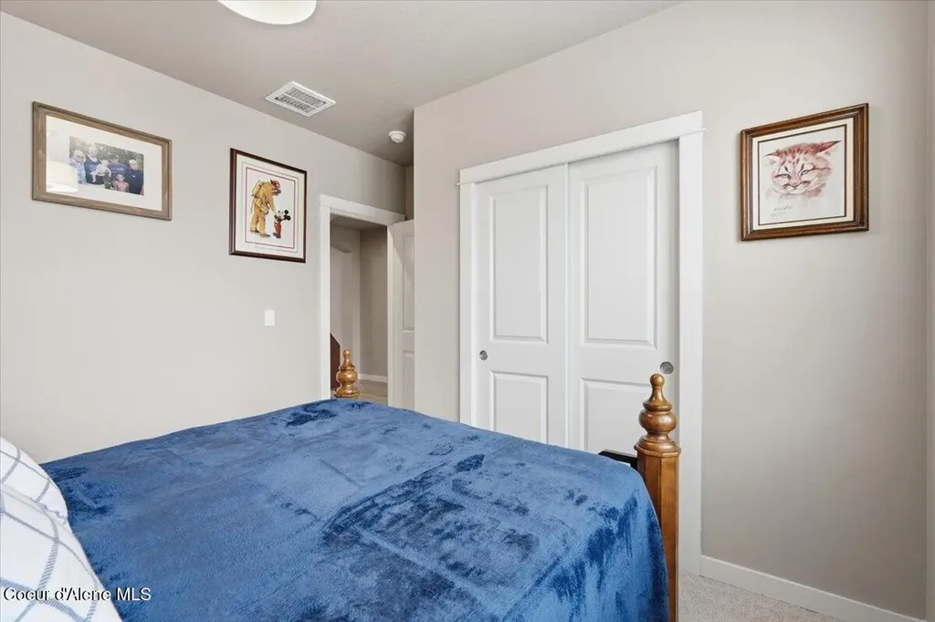 660 E Ripatti Way Hayden ID 83835
