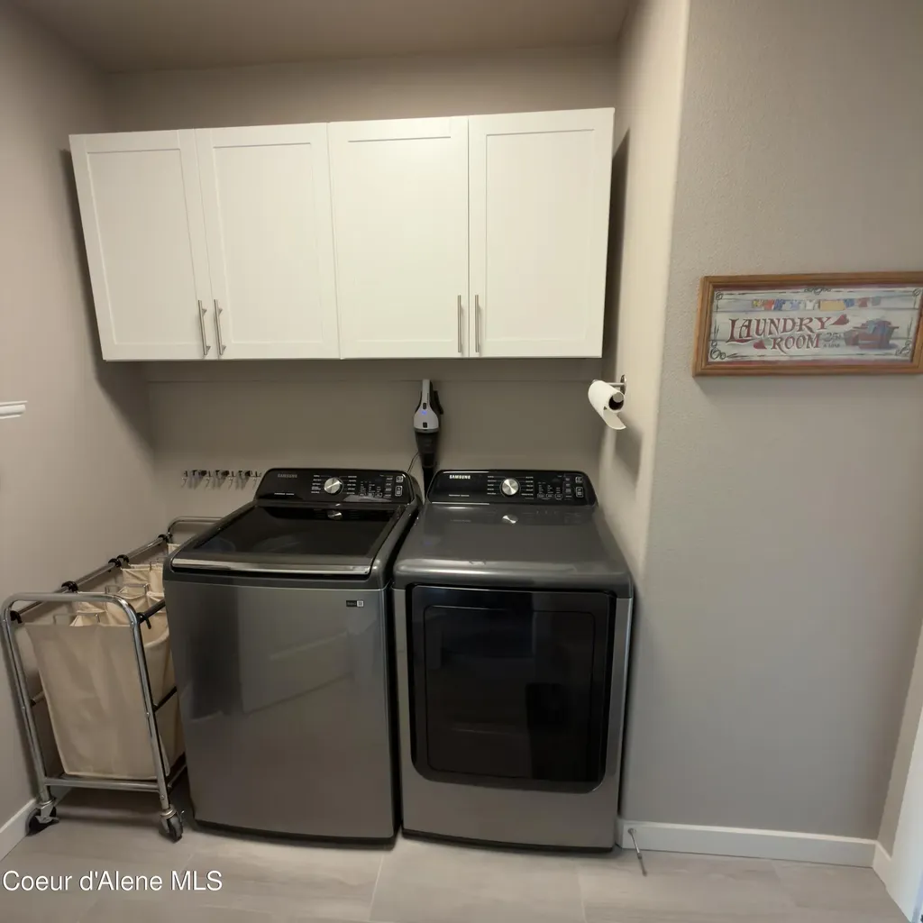 660 E Ripatti Way Hayden ID 83835