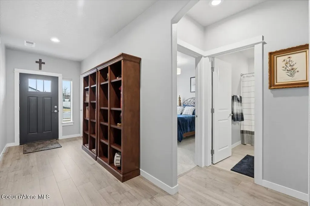 660 E Ripatti Way Hayden ID 83835