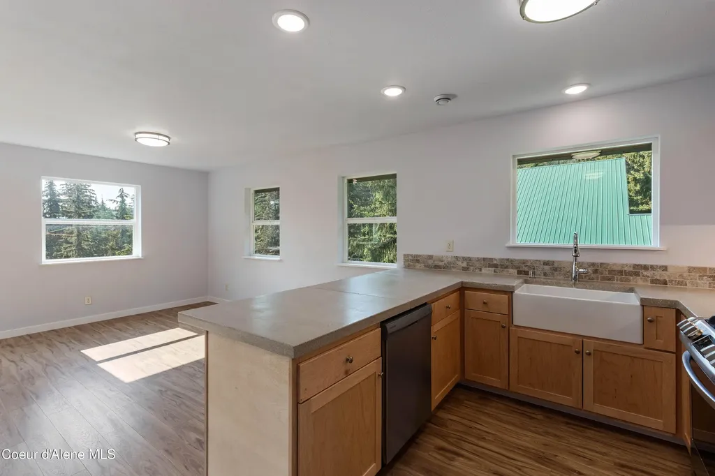 205 Ullr Drive Sandpoint ID 83864