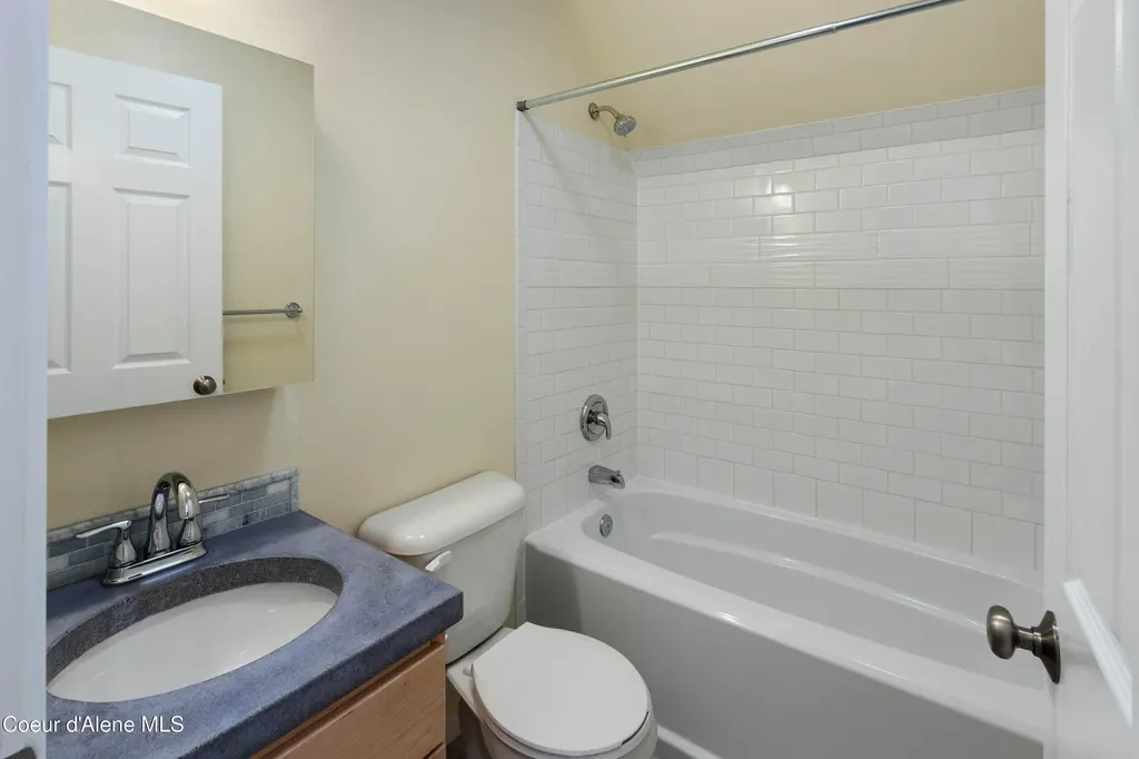 205 Ullr Drive Sandpoint ID 83864