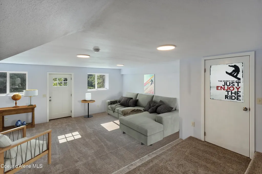 205 Ullr Drive Sandpoint ID 83864