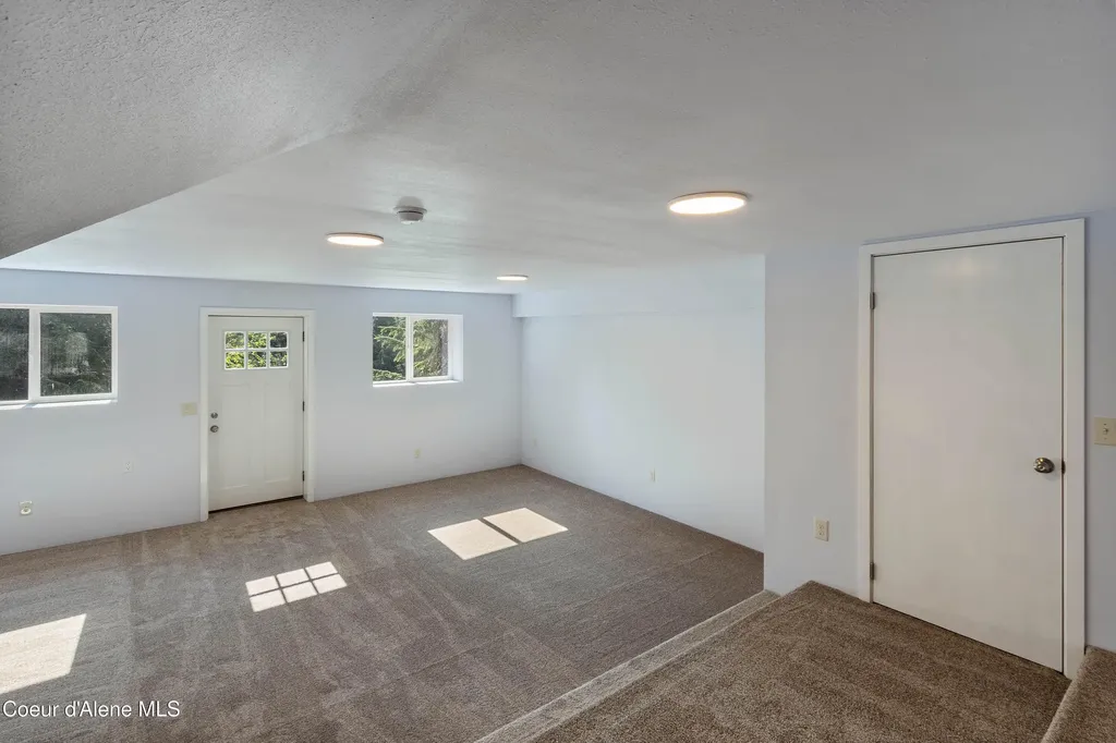 205 Ullr Drive Sandpoint ID 83864