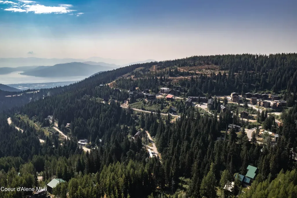205 Ullr Drive Sandpoint ID 83864