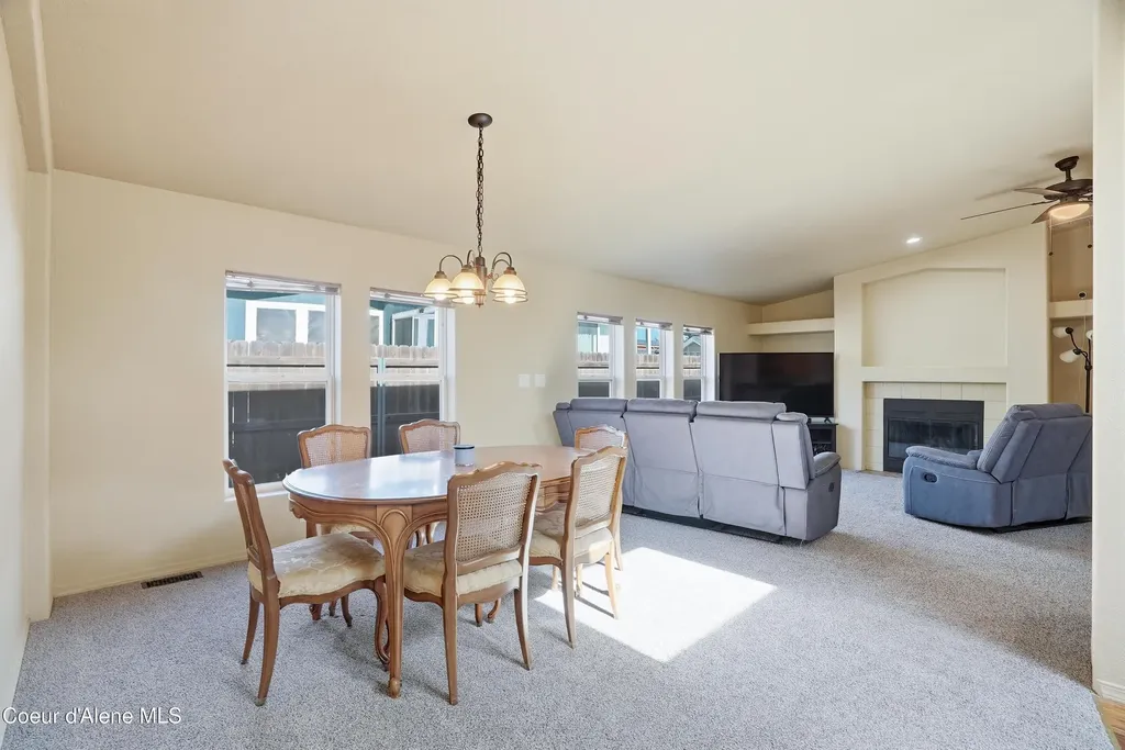 8553 N Kendra Way Post Falls ID 83854