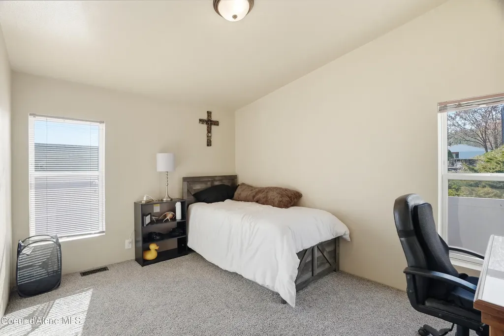 8553 N Kendra Way Post Falls ID 83854