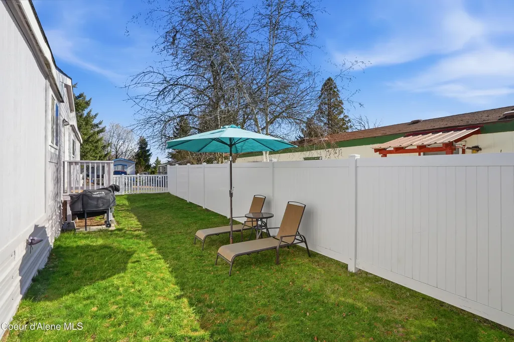 8553 N Kendra Way Post Falls ID 83854