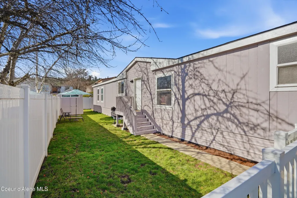 8553 N Kendra Way Post Falls ID 83854