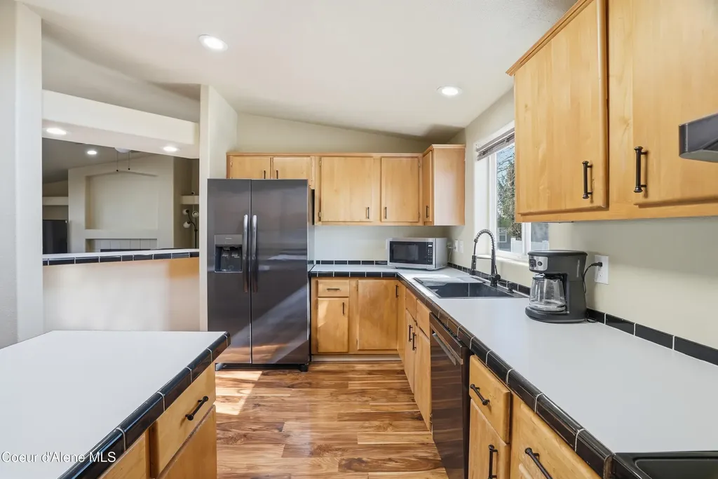 8553 N Kendra Way Post Falls ID 83854