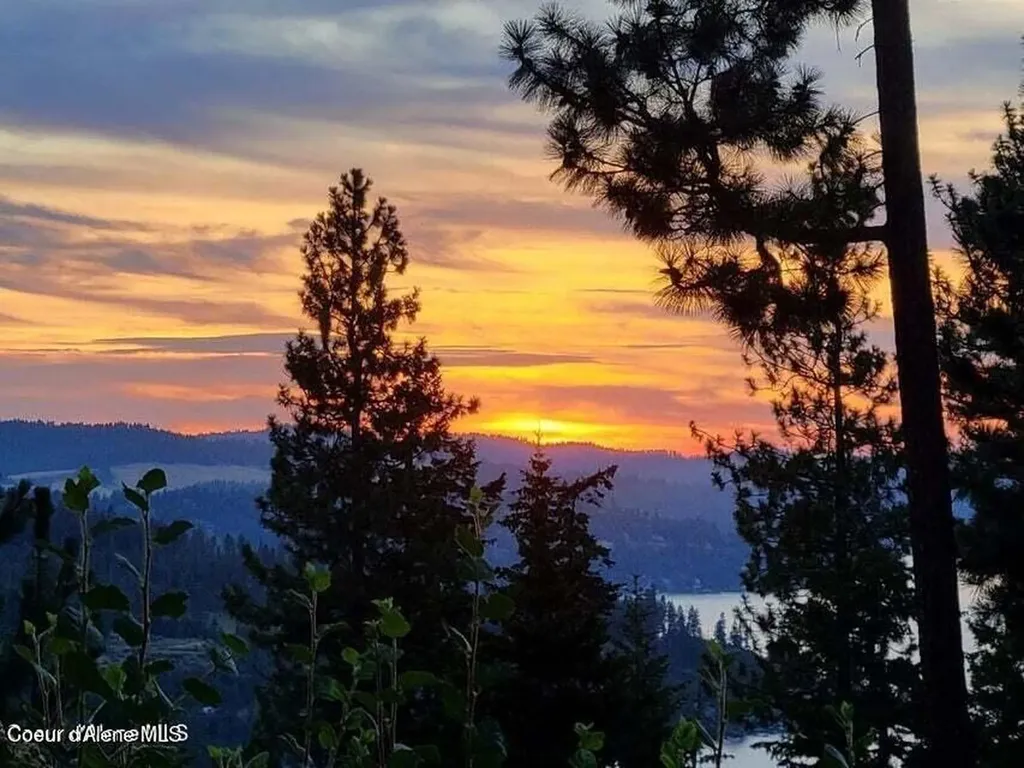 5254 E Mabel Lane Harrison ID 83833