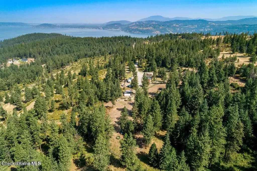 5254 E Mabel Lane Harrison ID 83833