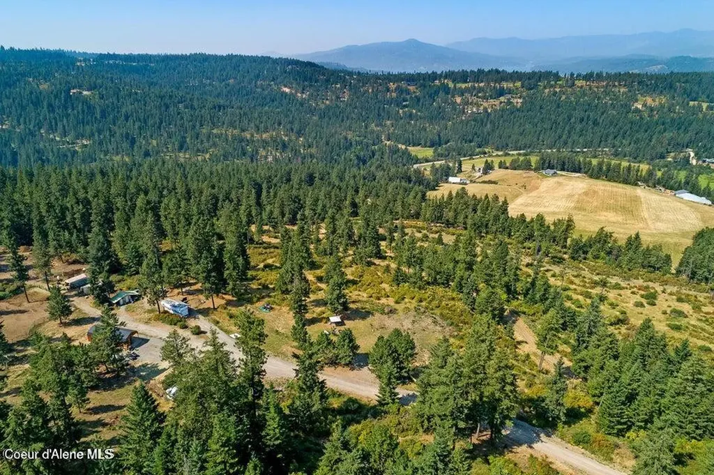 5254 E Mabel Lane Harrison ID 83833