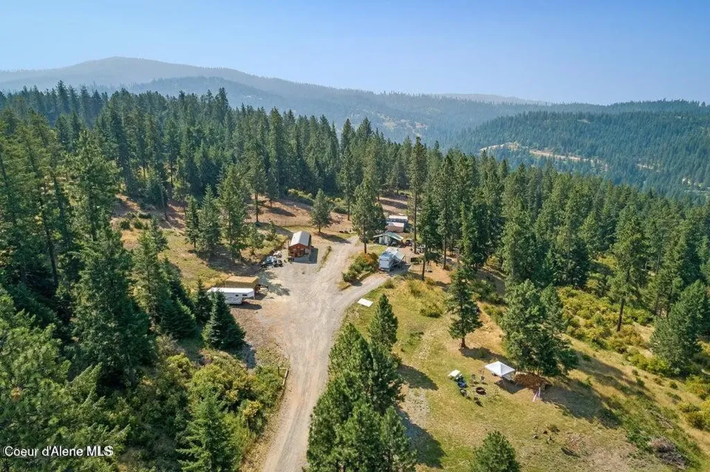 5254 E Mabel Lane Harrison ID 83833