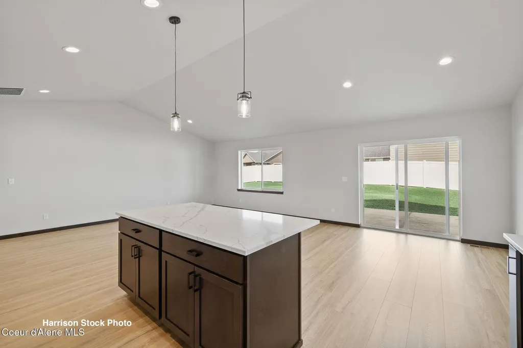 12095 N Lennon Lane Rathdrum ID 83858