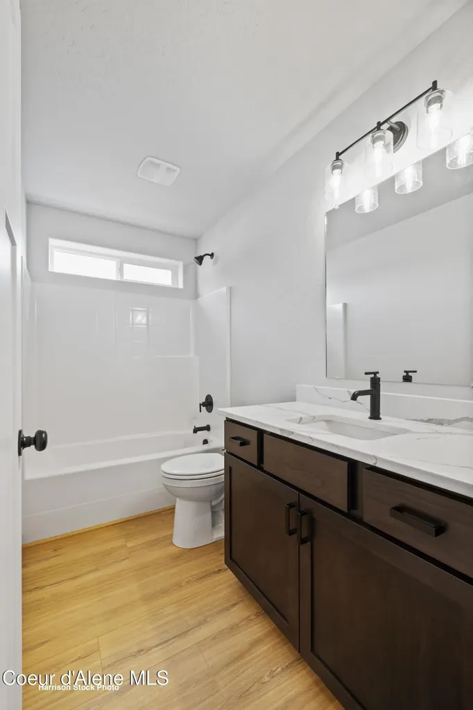 12095 N Lennon Lane Rathdrum ID 83858