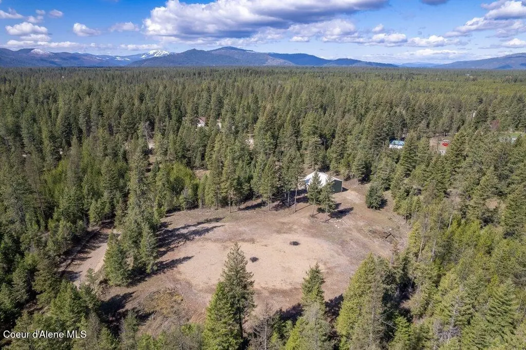 35430 N St Joe Drive Spirit Lake ID 83869