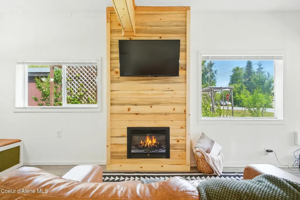 279 Birch Avenue Ponderay ID 83852