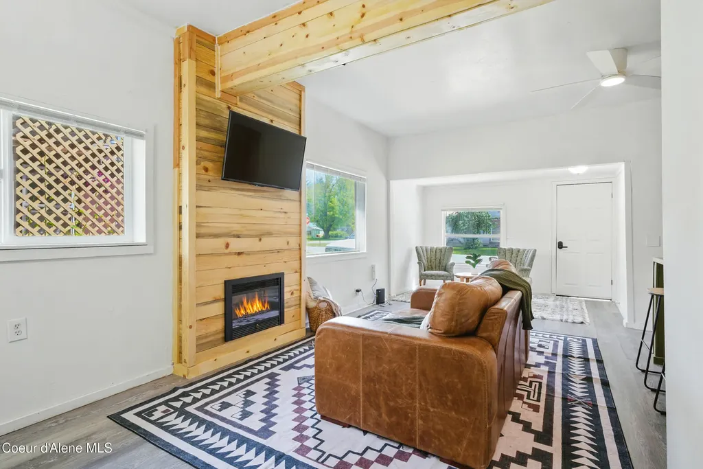 279 Birch Avenue Ponderay ID 83852