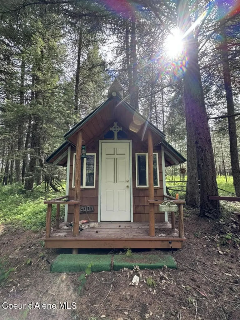 221 Trask Pond Road Newport WA 99156