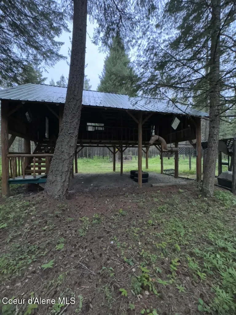 221 Trask Pond Road Newport WA 99156