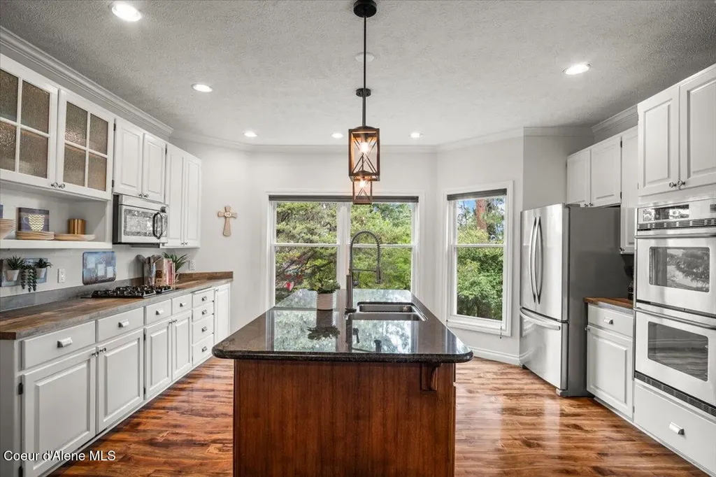 10569 N Friar Drive Hayden ID 83835