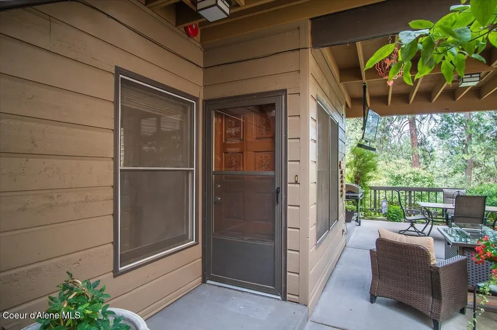 10569 N Friar Drive Hayden ID 83835