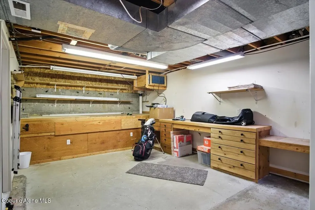10569 N Friar Drive Hayden ID 83835