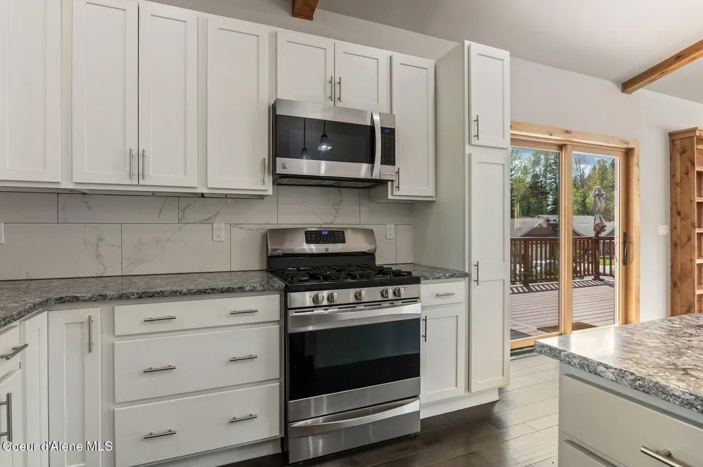 4110 Burns Court Sandpoint ID 83864