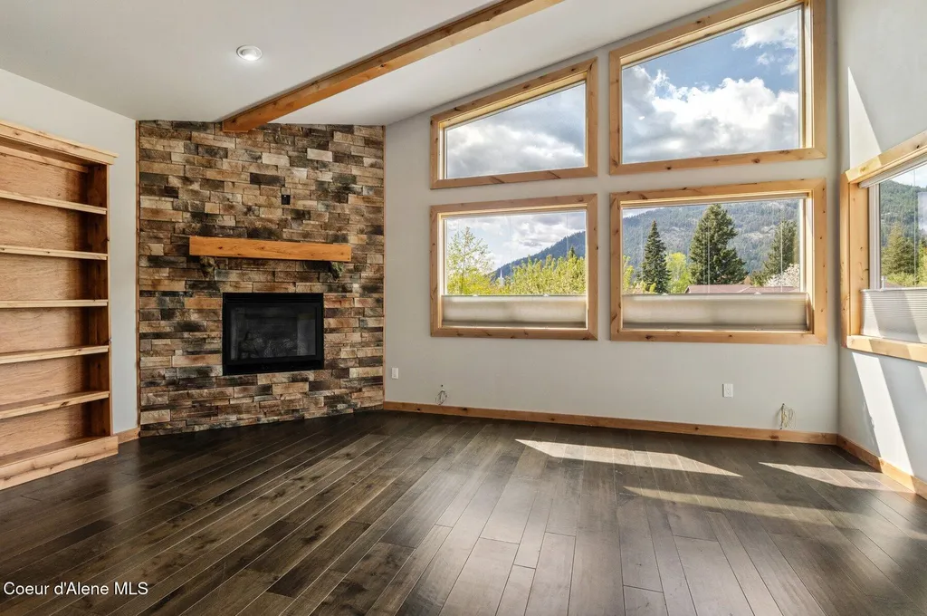 4110 Burns Court Sandpoint ID 83864