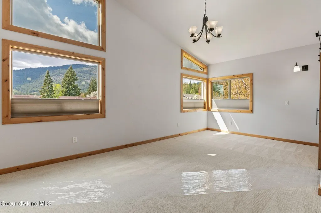 4110 Burns Court Sandpoint ID 83864