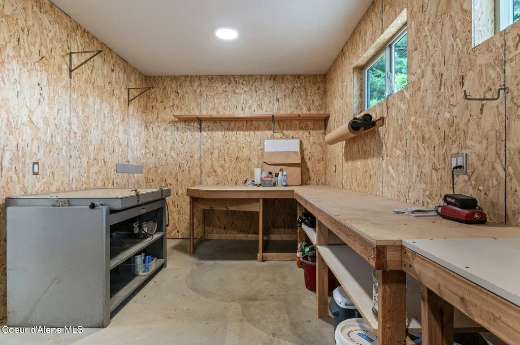 4110 Burns Court Sandpoint ID 83864