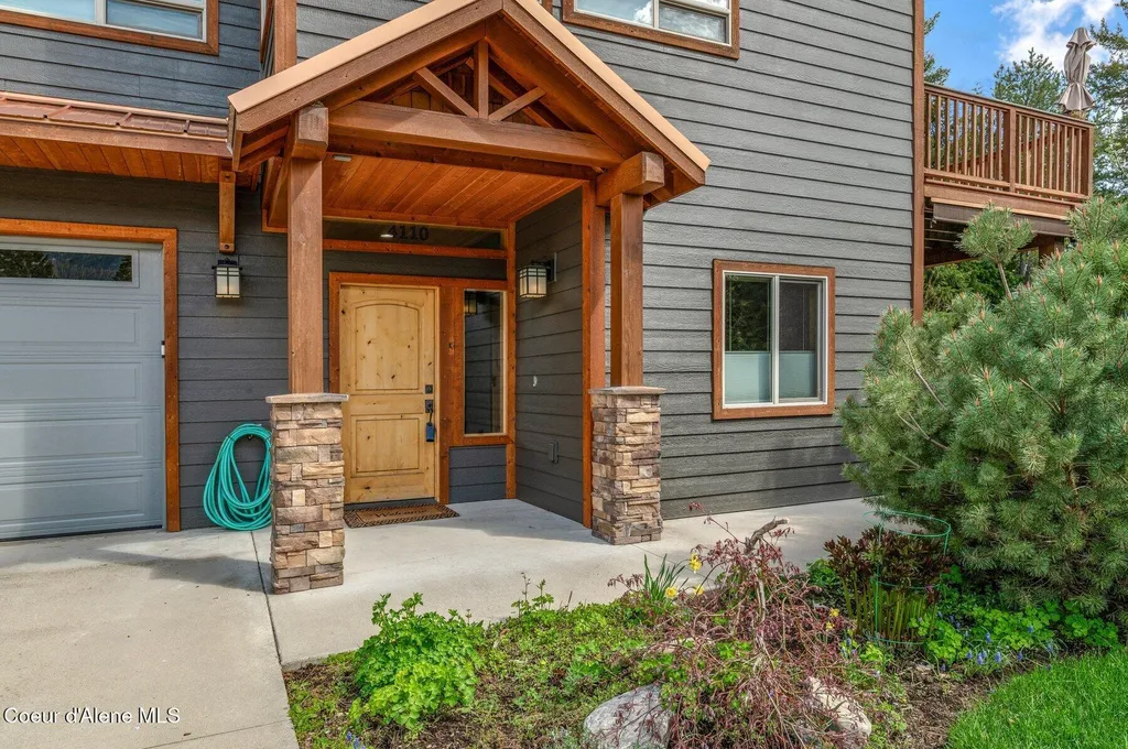 4110 Burns Court Sandpoint ID 83864