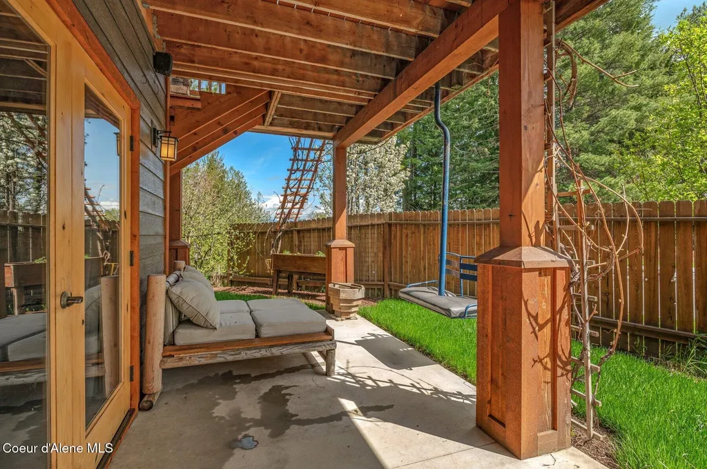 4110 Burns Court Sandpoint ID 83864