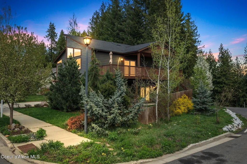 4110 Burns Court Sandpoint ID 83864
