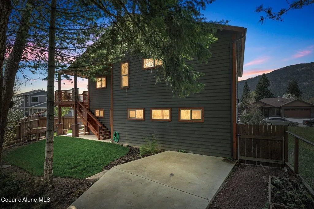 4110 Burns Court Sandpoint ID 83864