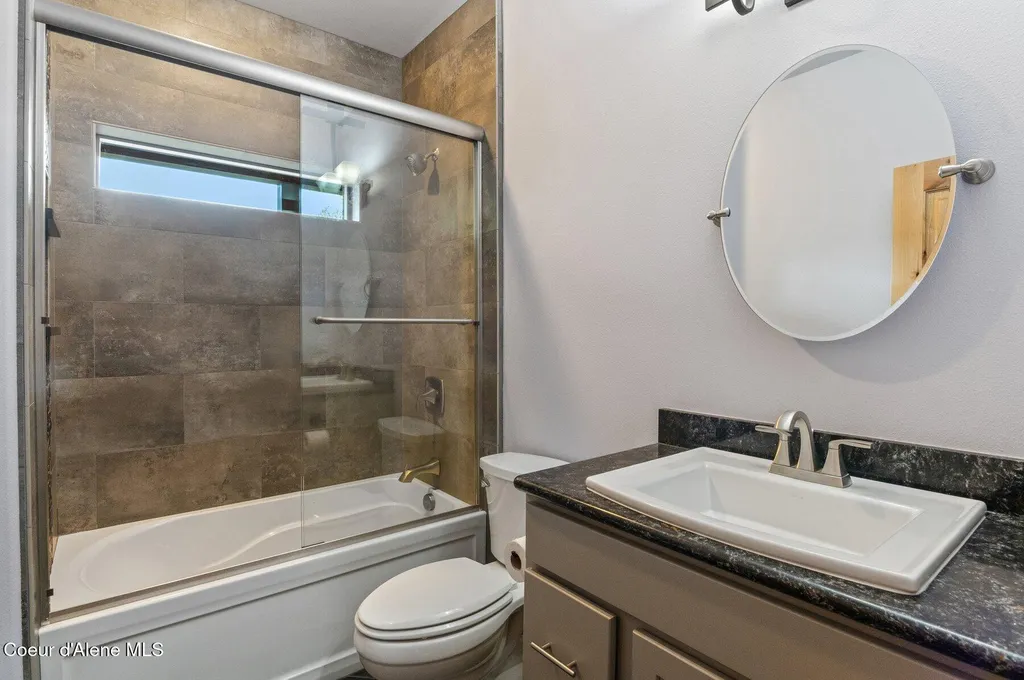 4110 Burns Court Sandpoint ID 83864
