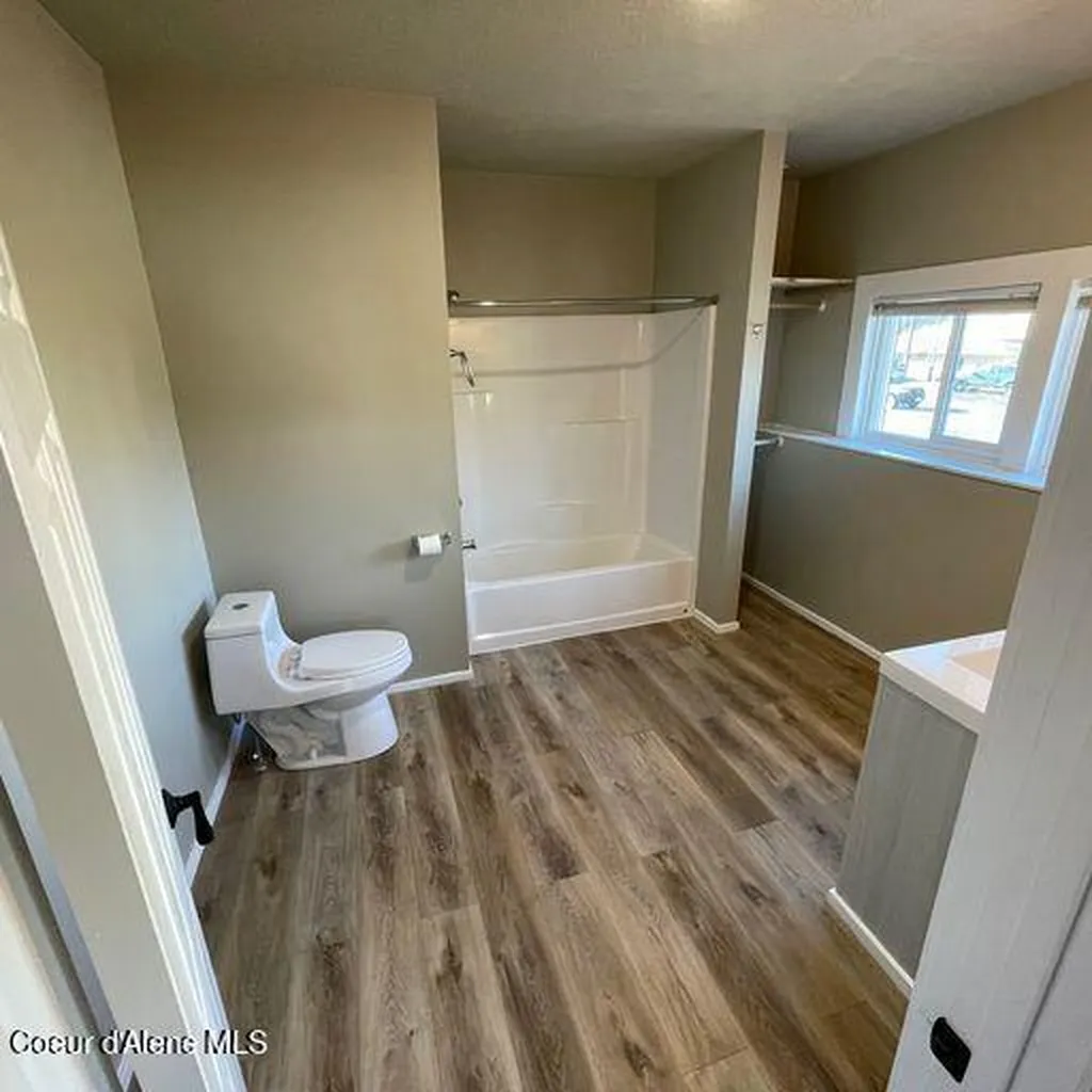 6476 Kootenai Street Bonners Ferry ID 83805