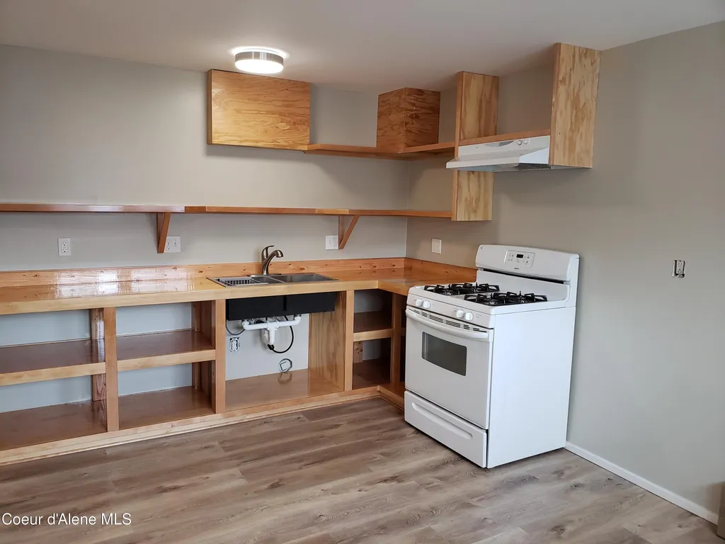 6476 Kootenai Street Bonners Ferry ID 83805