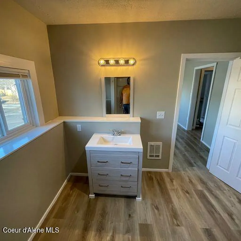 6476 Kootenai Street Bonners Ferry ID 83805