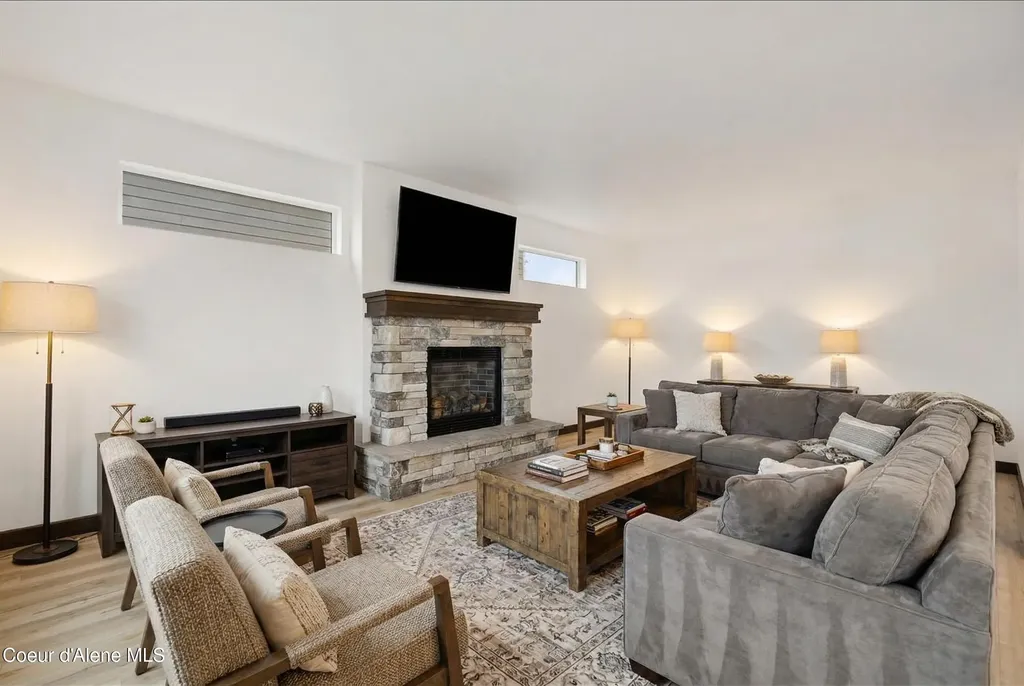 2902 N Neptune Street Post Falls ID 83854