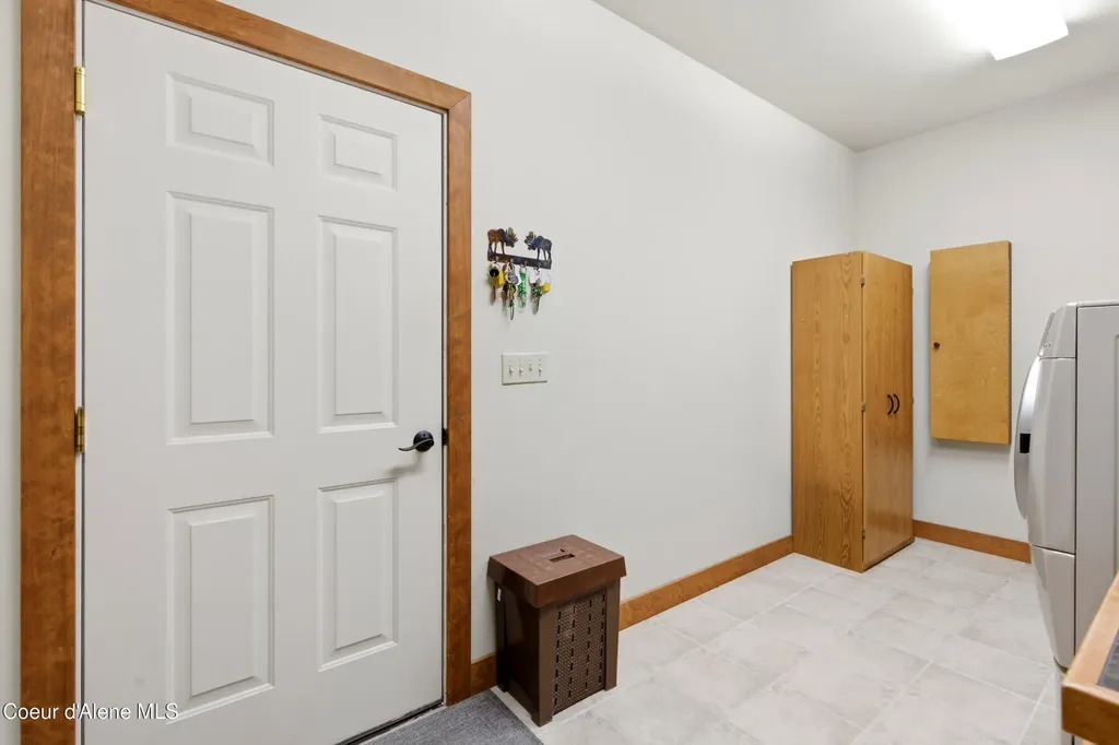 418 Hanaford Road Blanchard ID 83804