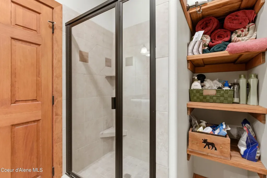 418 Hanaford Road Blanchard ID 83804