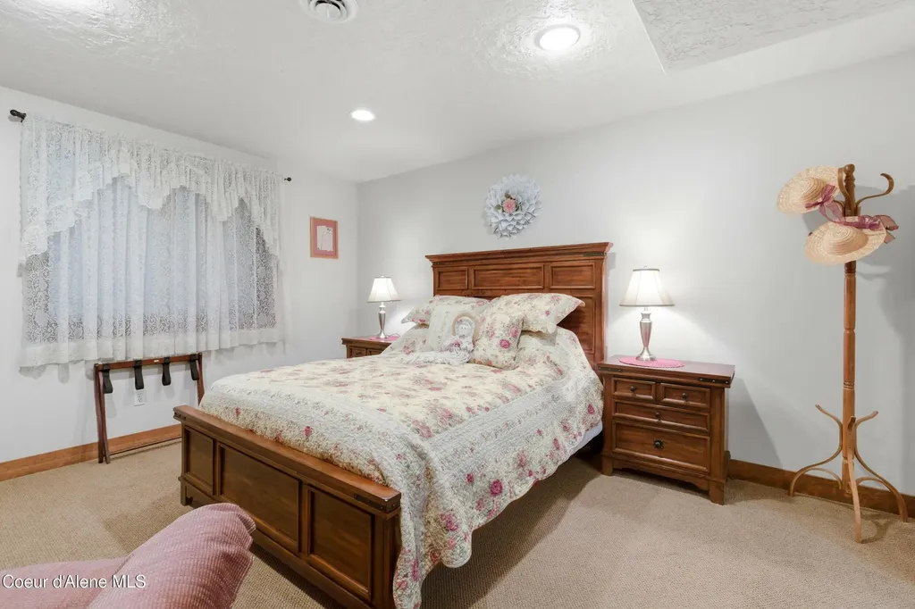 418 Hanaford Road Blanchard ID 83804
