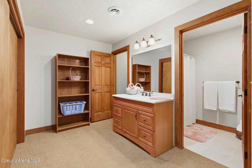 418 Hanaford Road Blanchard ID 83804