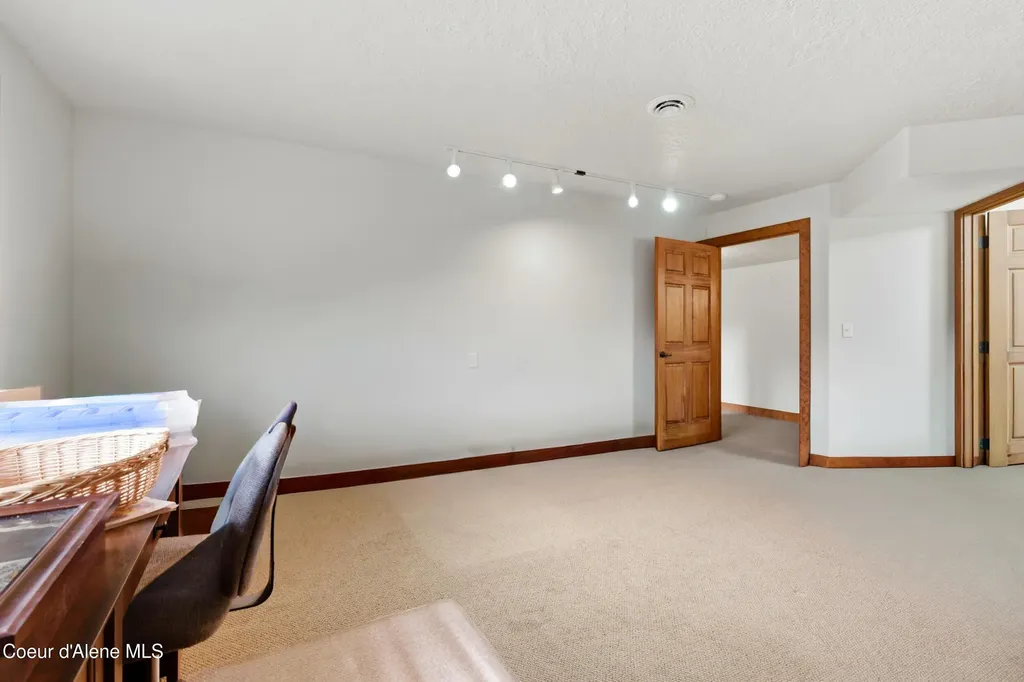 418 Hanaford Road Blanchard ID 83804