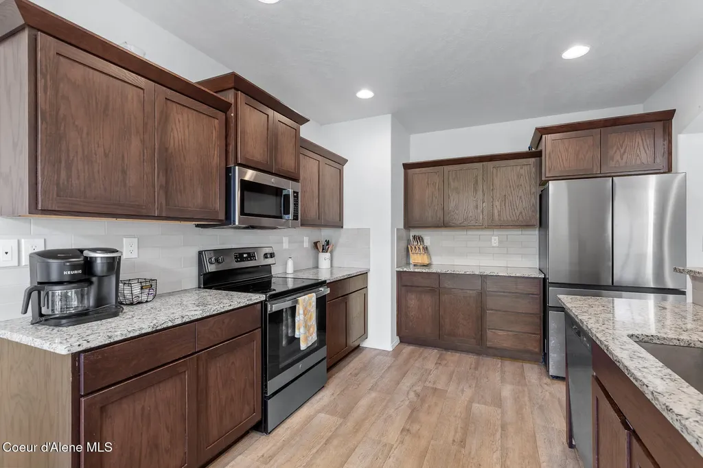 26 Discovery Way Sagle ID 83860
