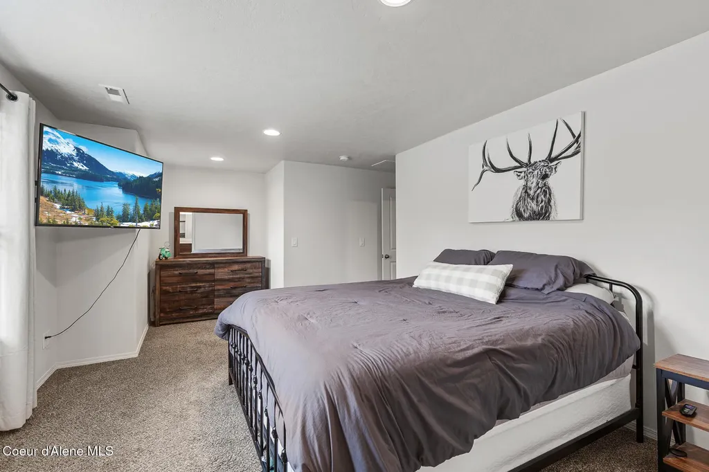 26 Discovery Way Sagle ID 83860