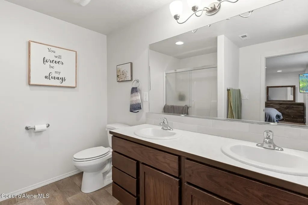 26 Discovery Way Sagle ID 83860